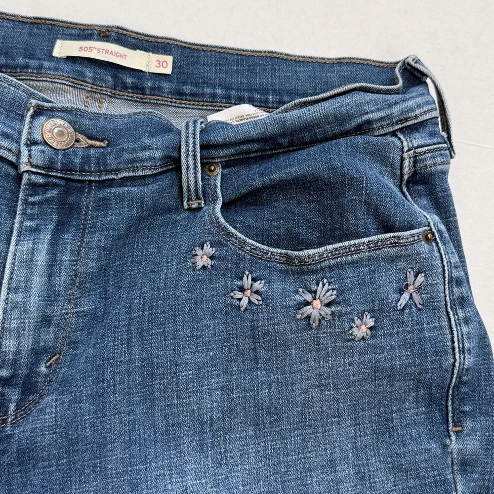Levis Jeans 505 Straight Style Embroidered Floral Pockets Denim Blue size 30 - Picture 4 of 13
